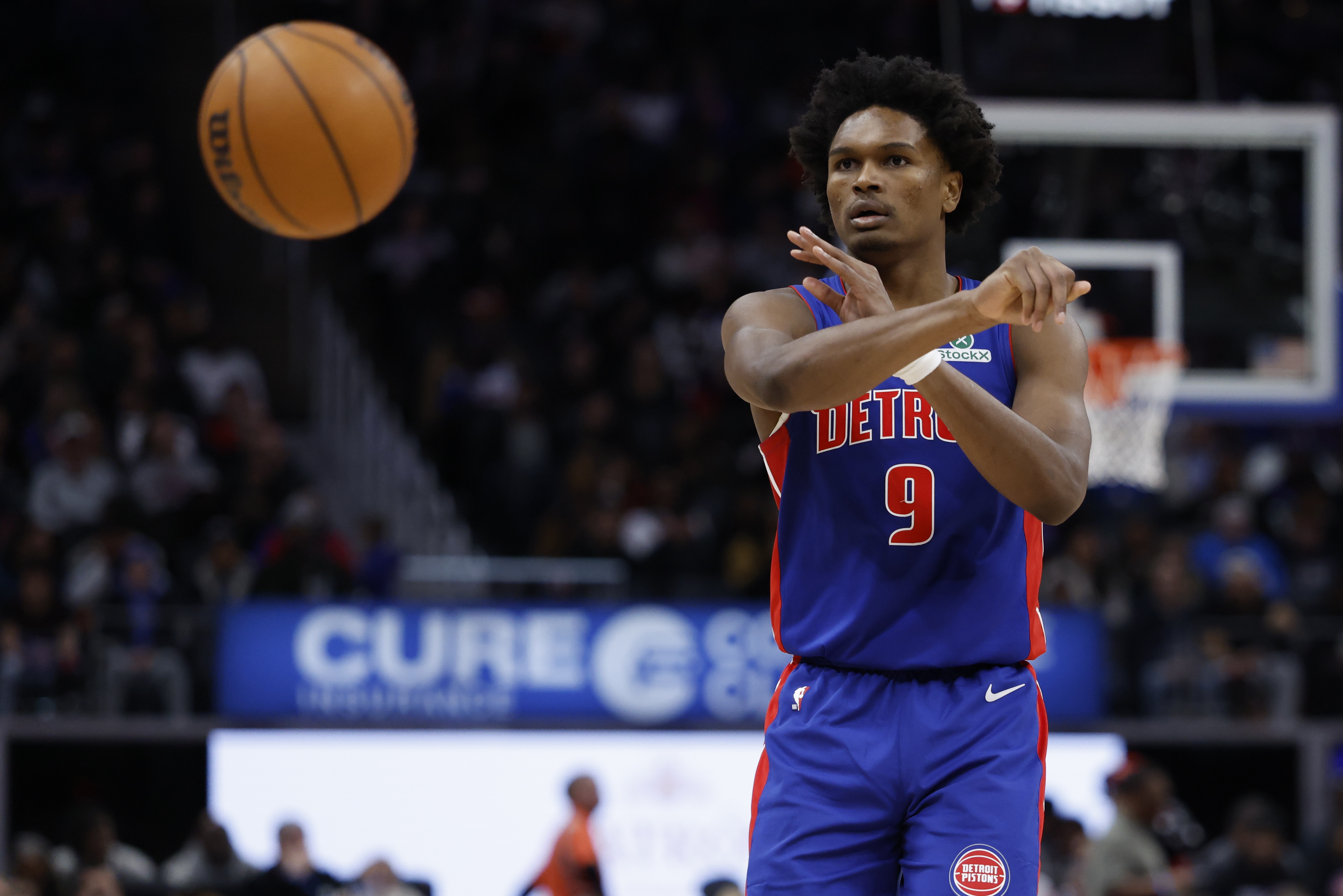 活塞主帅：奥萨尔让我想起了阿泰的防守风采 没几个人能做到这样